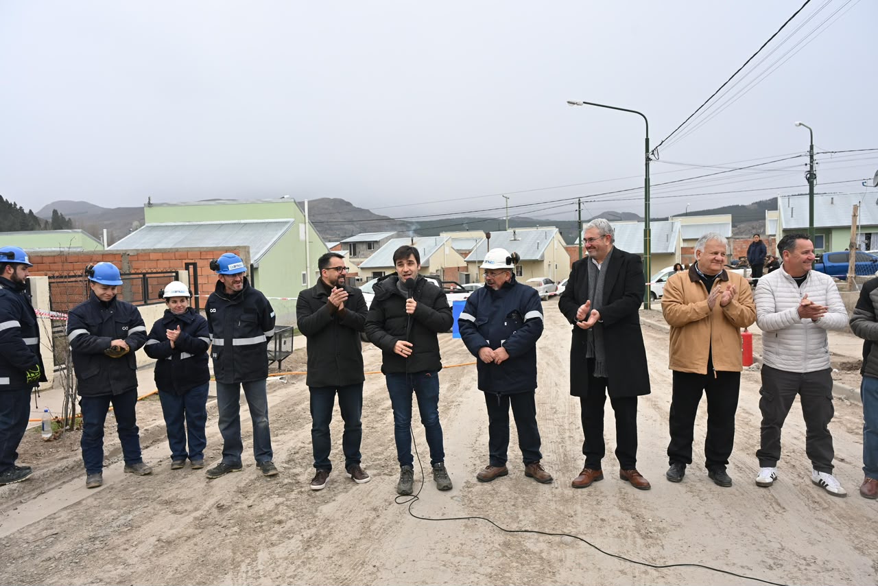Esquel, Valle Chico, mas de 100 Familias ya tienen gas de red.
